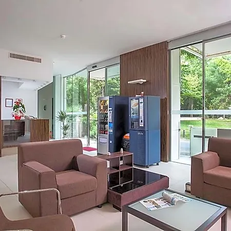 Delfina Hotel 3*