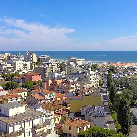 Hotel Delfina 3*
