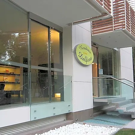 Delfina 3*