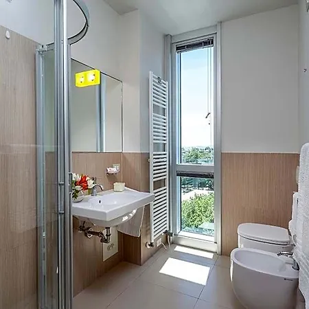 Hotel Delfina 3*